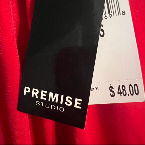 Red Christmas top by PREMISE STUDiO Women’z Sz XS NWT🏷 beaded neckline - Picture 8 of 11